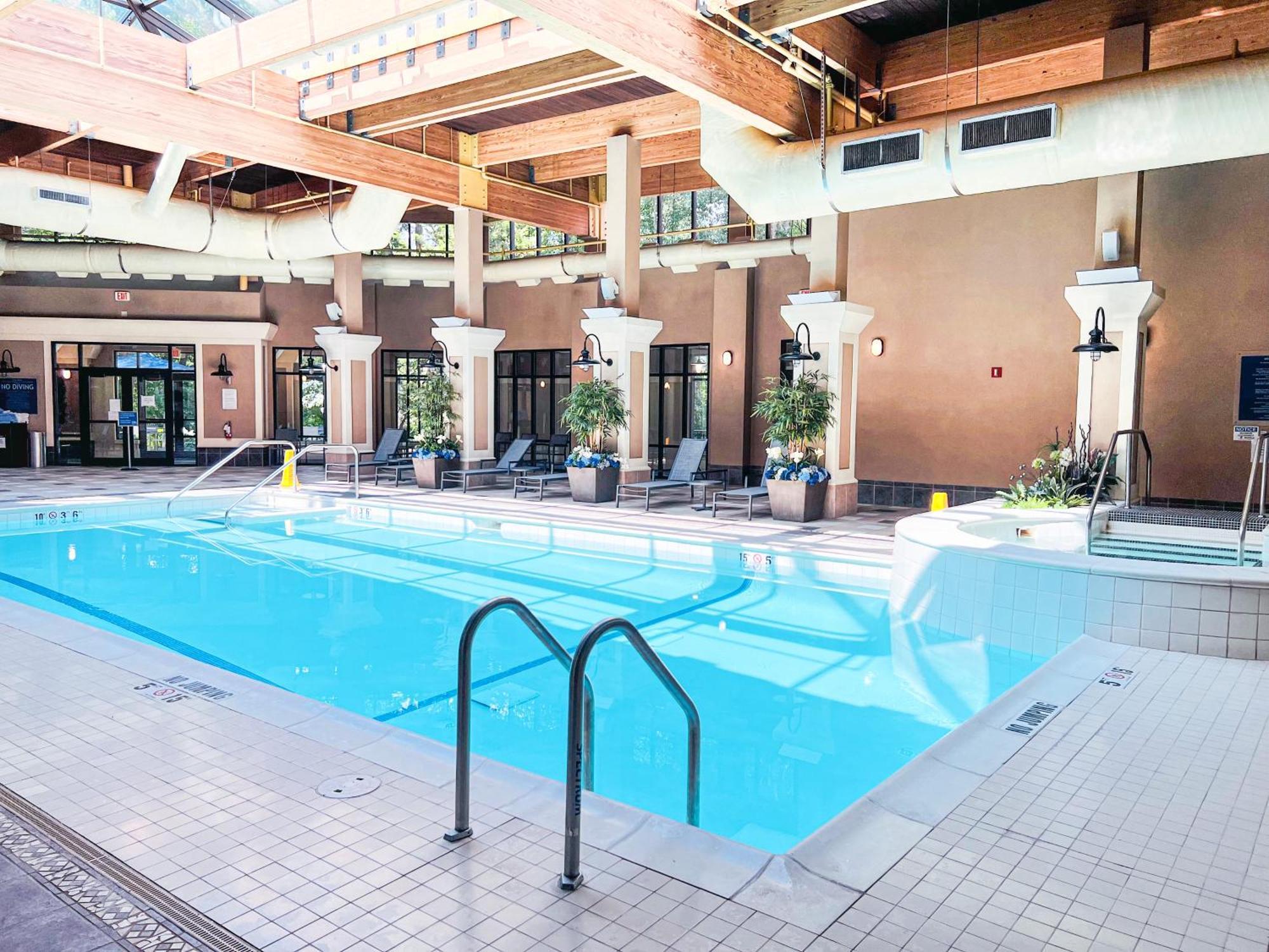 Four Points By Sheraton Norwood Conference Center Exterior foto